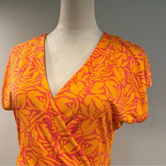 Nine West fake wrap flutter sleeves mini Dress size small NWOT - Picture 2 of 13